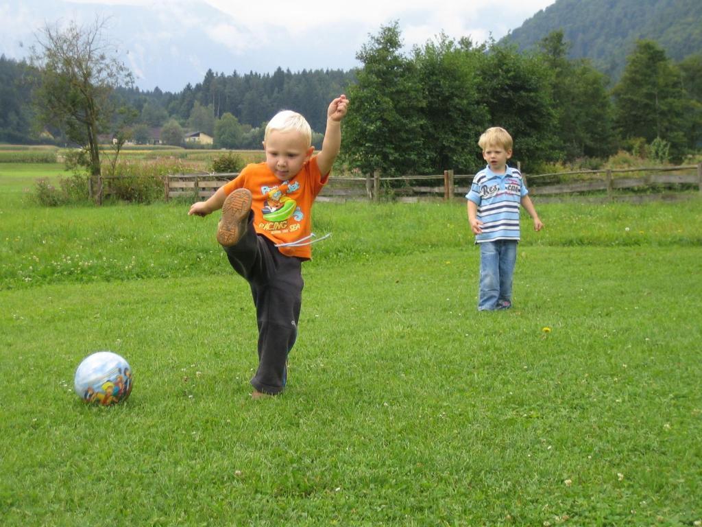 Erlebnisbauernhof Urak Sankt Kanzian am Klopeiner See Esterno foto